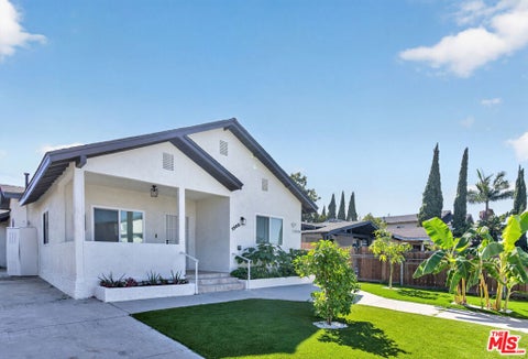 Photo of 1308 W 53rd Street, Los Angeles, CA 90037 (MLS # 26102597)