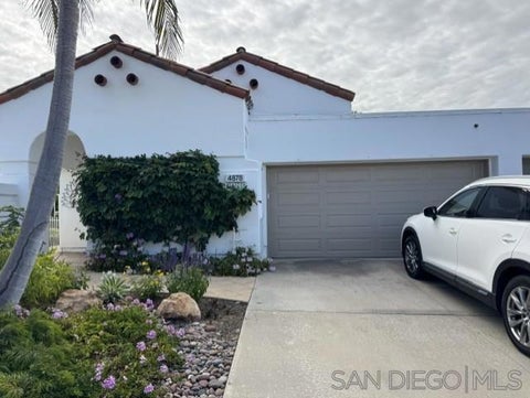 Photo of 4878 Galicia Way Way, Oceanside, CA 92056 (MLS # 260021805SD)