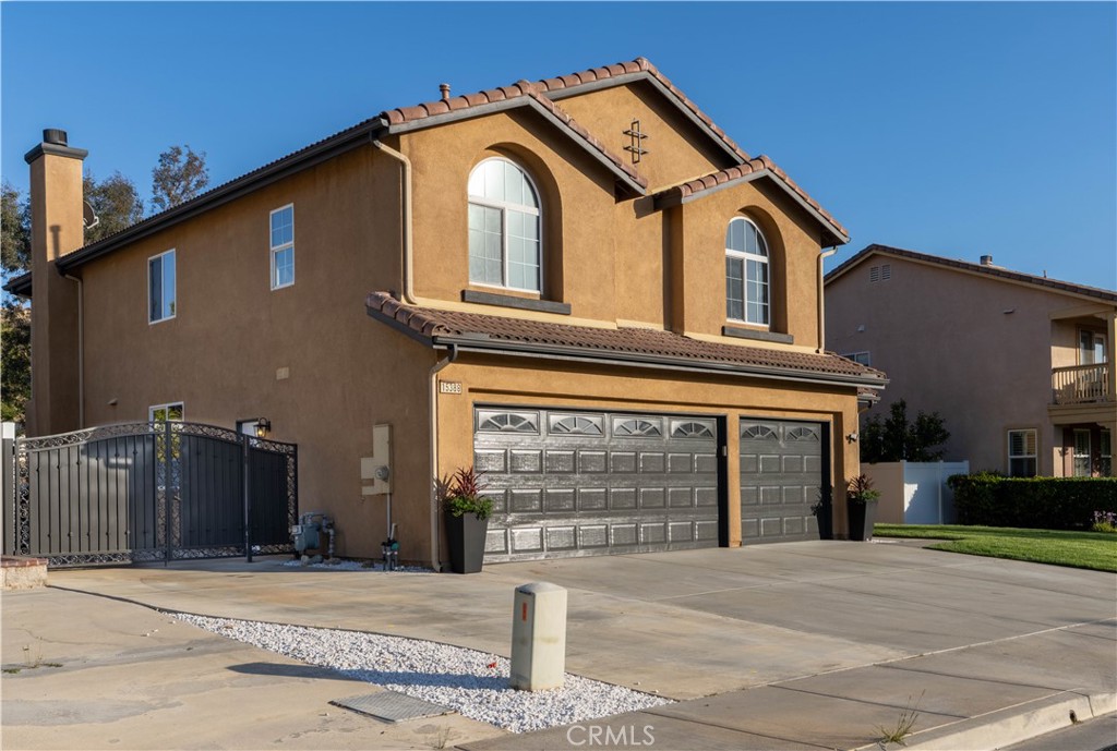 15388 La Casa Drive