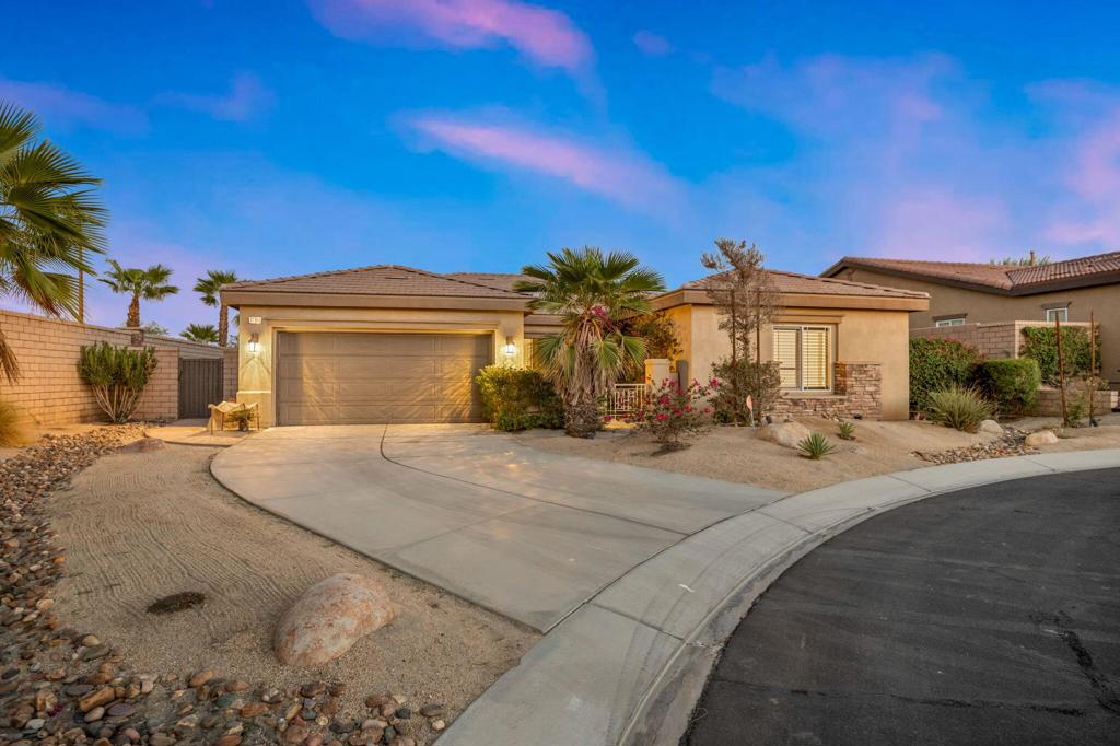 73861 Da Vinci Court