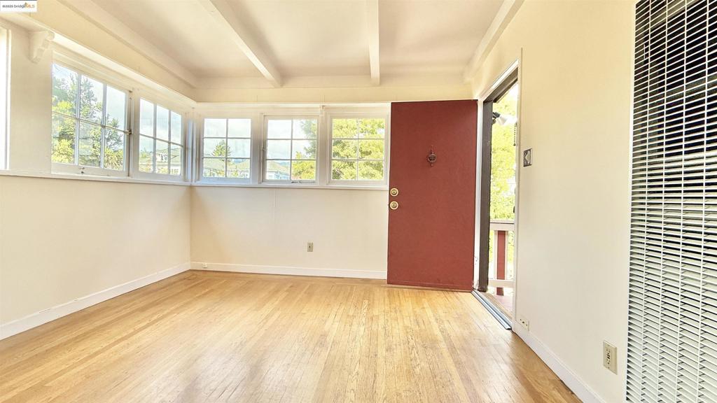 ROCKRIDGE - Residential Income