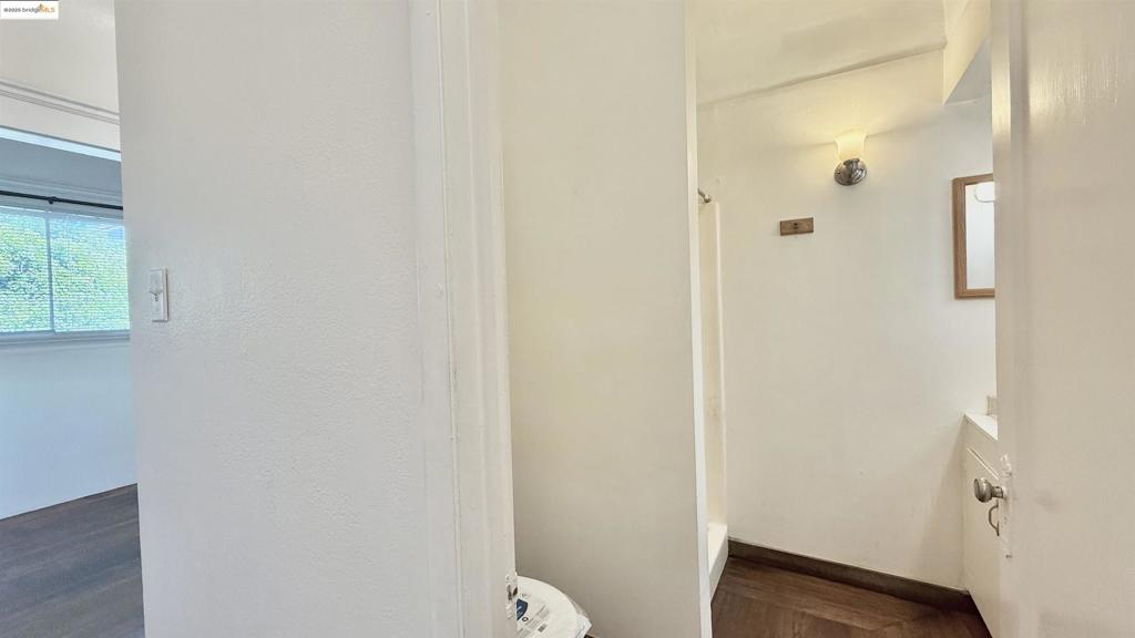 ROCKRIDGE - Residential Income