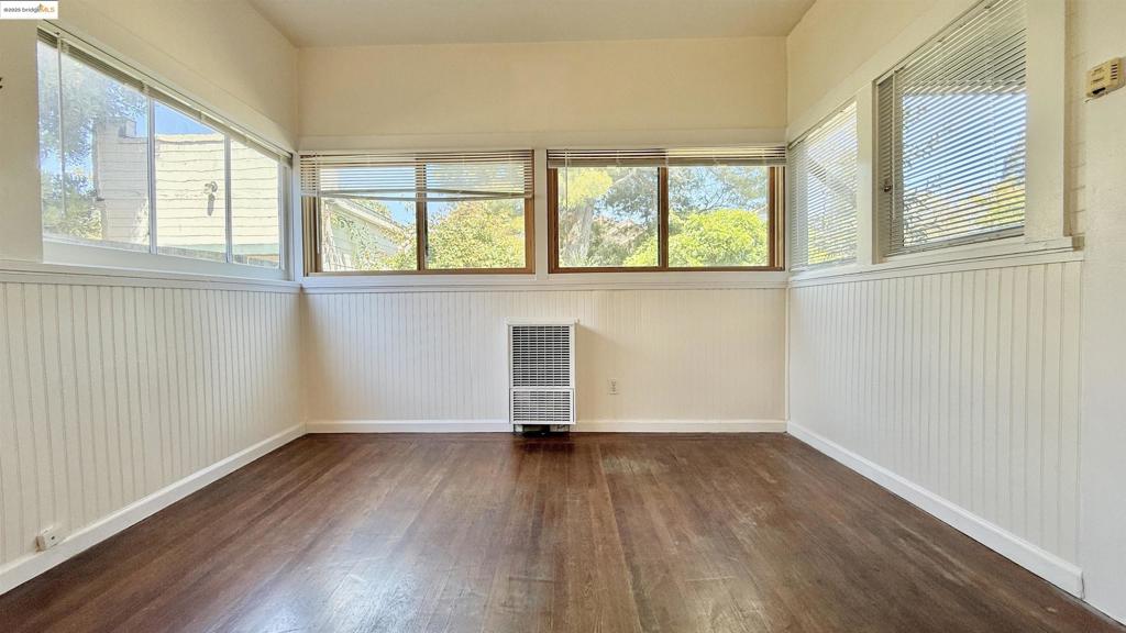 ROCKRIDGE - Residential Income