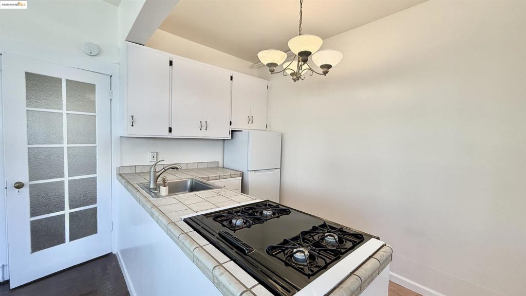 ROCKRIDGE - Residential Income