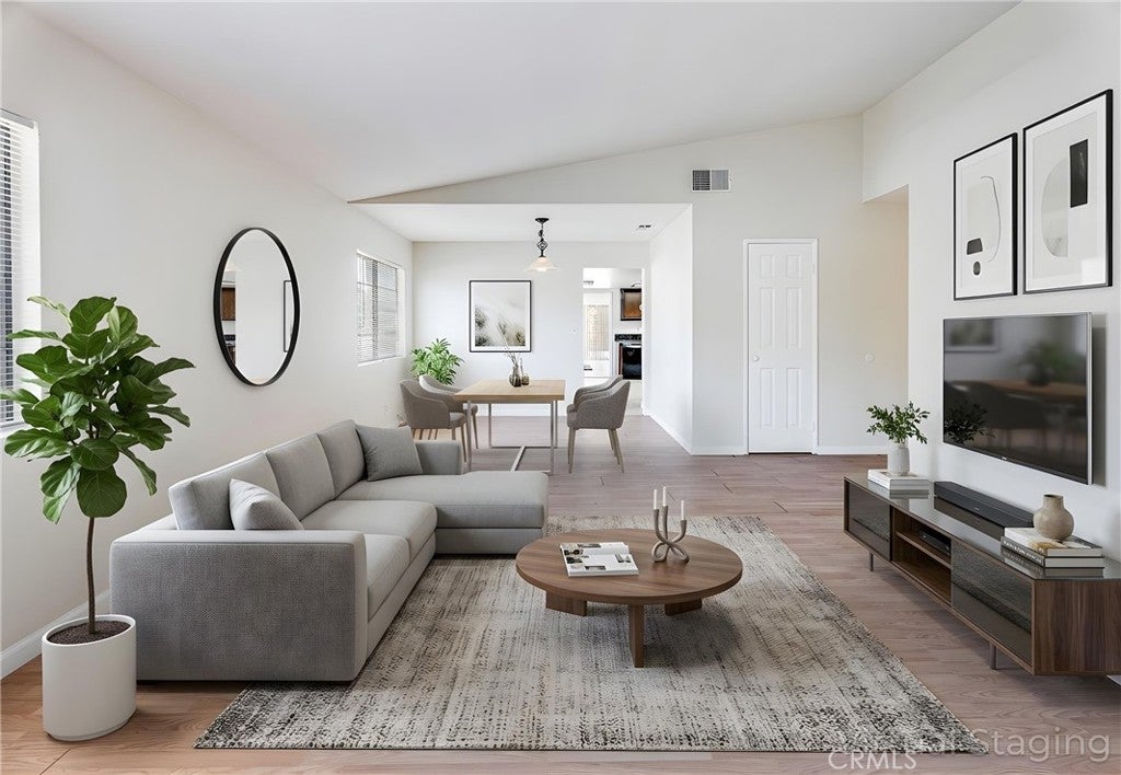 Photo of 5546 Mclennan Ave, Encino, CA 91436 (MLS # SR26075098)