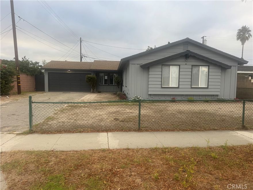 Beautifully updated home for lease, in the Buena Park School District featuring all new appliances, brand-new A/C, fresh paint, updated electrical panels, and a spacious lot with extra parking. Conveniently located near schools, shopping, and freeways.
