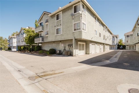 Photo of 26922 Flo Lane #431, Canyon Country, CA 91351 (MLS # SR26155550)