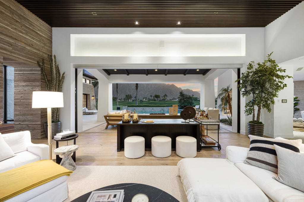 The Hideaway - Residential