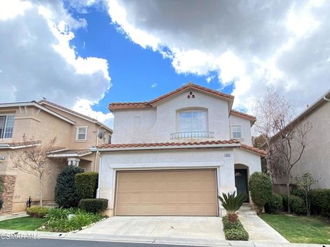 Photo of 559 Yarrow Drive, Simi Valley, CA 93065 (MLS # 226002307)