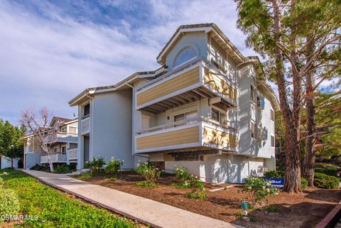 Photo of 20342 Rue Crevier #613, Canyon Country, CA 91351 (MLS # 226000097)