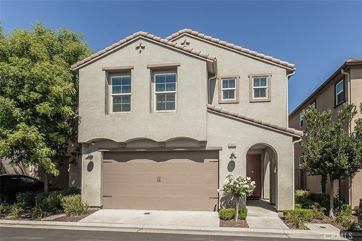 Photo 1 of 31 — 1363 Joy Drive, Clovis, CA 93619
