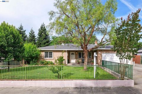 Photo of 8280 Cardiff Dr Dr, Dublin, CA 94568 (MLS # 41131239)