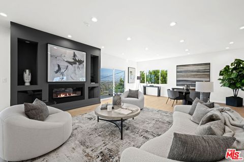 11725 Laurelwood Drive Studio City CA 91604