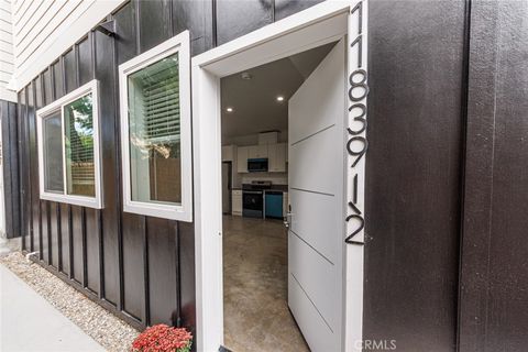 Photo of 11839 1/2 Runnymede St, North Hollywood, CA 91605 (MLS # BB25270753)