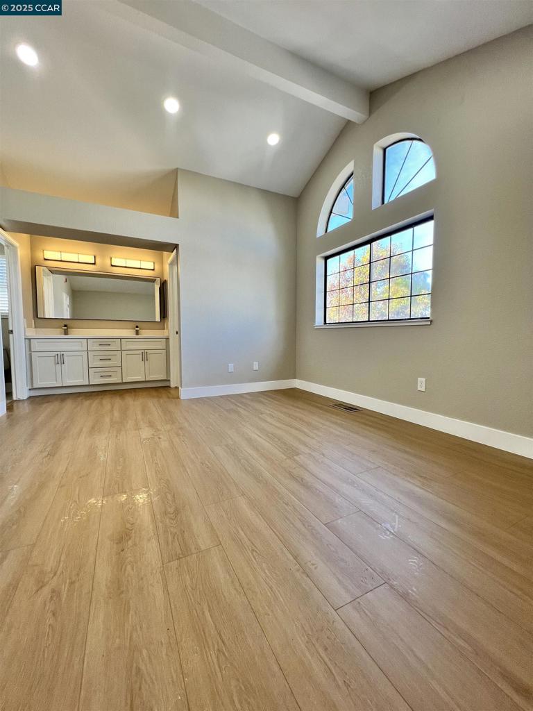 GLEN COVE - Residential