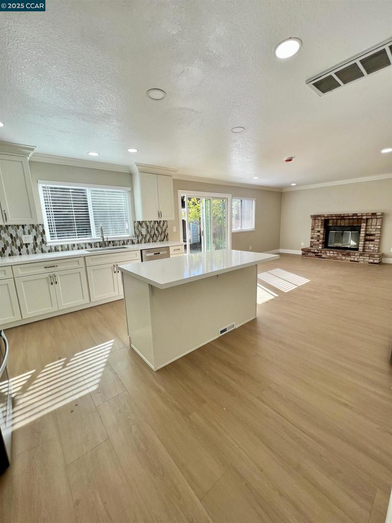 GLEN COVE - Residential