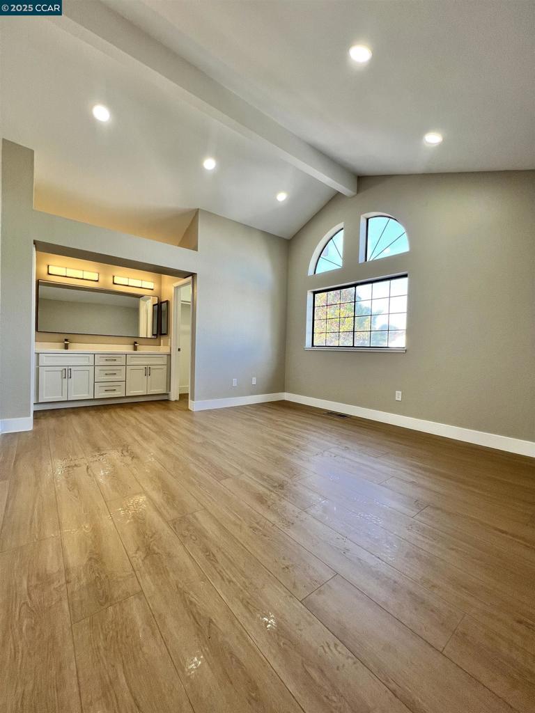 GLEN COVE - Residential