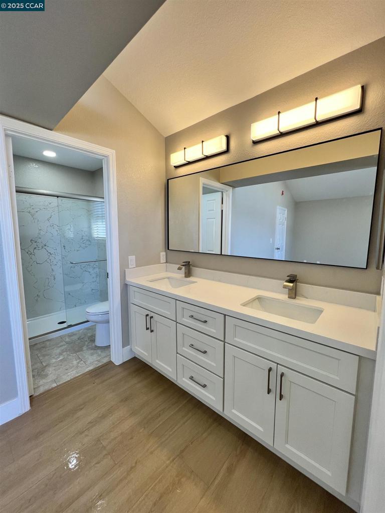 GLEN COVE - Residential