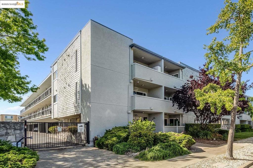 *HOA is in the process of restoring the balcony* Less than a block from the beach, this stylish condo offers the perfect blend of modern comfort and urban convenience—an ideal opportunity for both homebuyers and investors. Step inside to an open floor plan that seamlessly connects the kitchen, dining, and living areas. The kitchen features a large island for effortless meal prep and entertaining, while the private balcony overlooks the sparkling community pool. The bathroom has been tastefully updated, adding to the home’s fresh and inviting feel. This well-appointed community offers a range of amenities, including an assigned parking space, pool with BBQs, storage room, bike room, on-site laundry, dry sauna, and Amazon Lockers. HOA dues include trash, water/sewer, common area maintenance, and community insurance—helping to keep ownership simple and stress-free. Living in Alameda means enjoying scenic beauty, bike trails, tranquil lagoons, palm tree-lined streets, and historic charm. The vibrant Park Street district offers a diverse dining scene, while nearby Spirits Alley is a favorite for local beer, wine, and distillery tastings. And with Downtown SF just a 20-minute car or ferry ride away, you’ll have easy access to the city while savoring a relaxed coastal lifestyle.