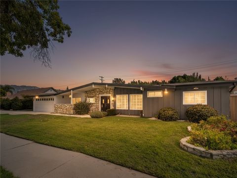 Photo of 4810 Heaven, Woodland Hills, CA 91364 (MLS # SR25250497) Photo of 4810 Heaven, Woodland Hills, CA 91364 (MLS # SR25250497)
