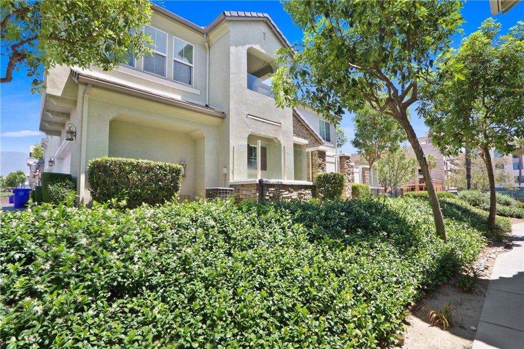7729 Hess PL