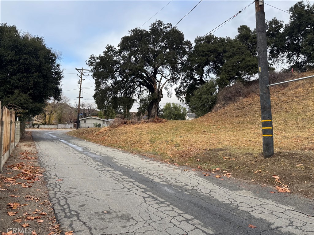 Residential lot with utilities in the street! Parcel is located on a paved street in Val Verde, a charming community just a few minutes from Santa Clarita! Established neighborhood. According to maps it appears this parcel is NOT in the flood zone (buyer to verify!). Electric and water are available. Area uses septic for sewage. Fantastic opportunity!