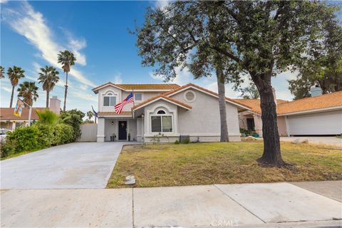 Photo of 39640 Rustic Glen Dr. Dr, Temecula, CA 92591 (MLS # SW26069722)