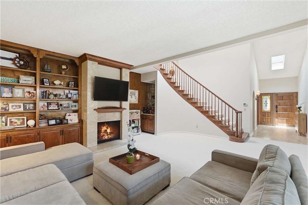 6257 Riviera Circle