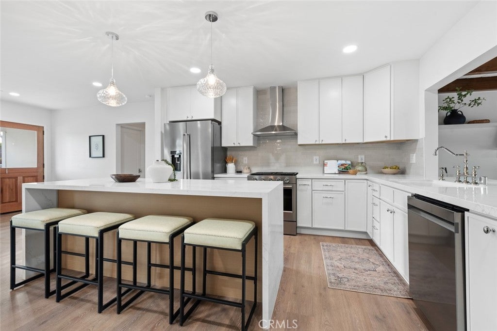 2271 Mira Mar Ave