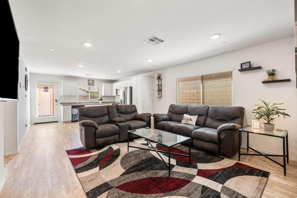 67937 Rio Pecos Drive