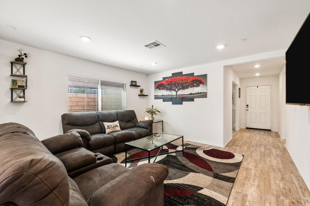 67937 Rio Pecos Drive