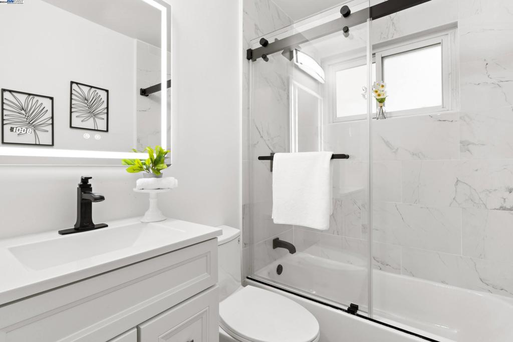 RICHMOND HEIGHTS - Residential