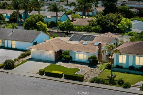 Tiny photo for 620 Janetwood Dr Dr, Oxnard, CA 93030 (MLS # OC26093475)