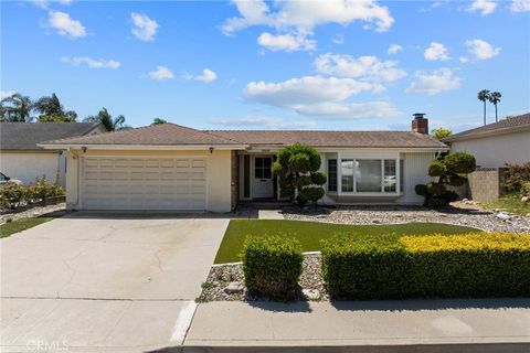 Photo of 620 Janetwood Dr Dr, Oxnard, CA 93030 (MLS # OC26093475)