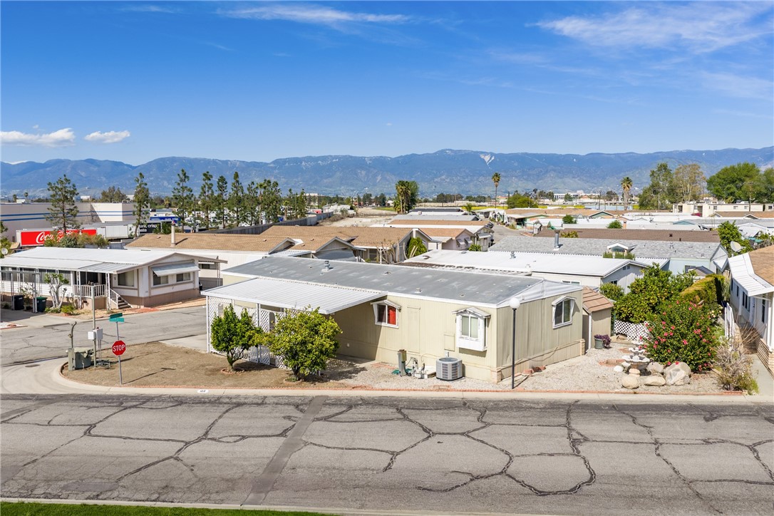 24414 University Ave 123