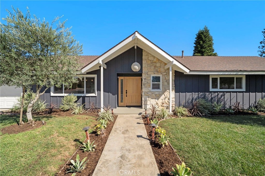 13402 Winthrope