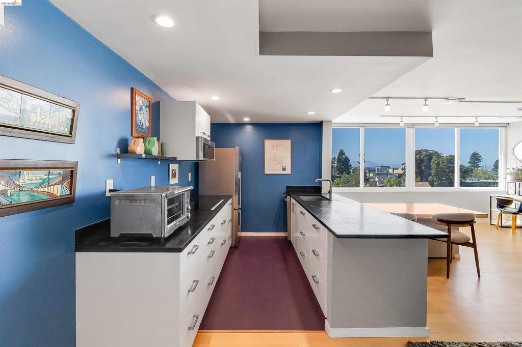 2550 Dana St 5F