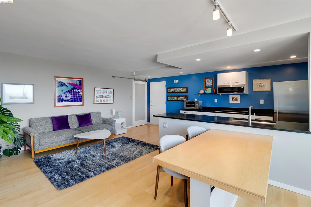 2550 Dana St 5F