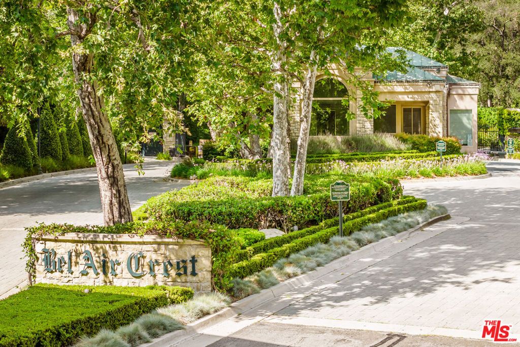 Photo of 11829 Henley Lane, Los Angeles, CA 90077 (MLS # 26827873)