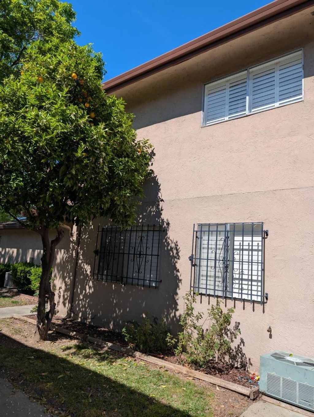 Photo of 2205 Lemontree Way #3, Antioch, CA 94509 (MLS # ML82038904)