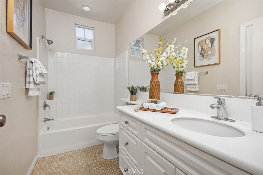 33 Flowerbud, Irvine CA 92603 - Photo 20