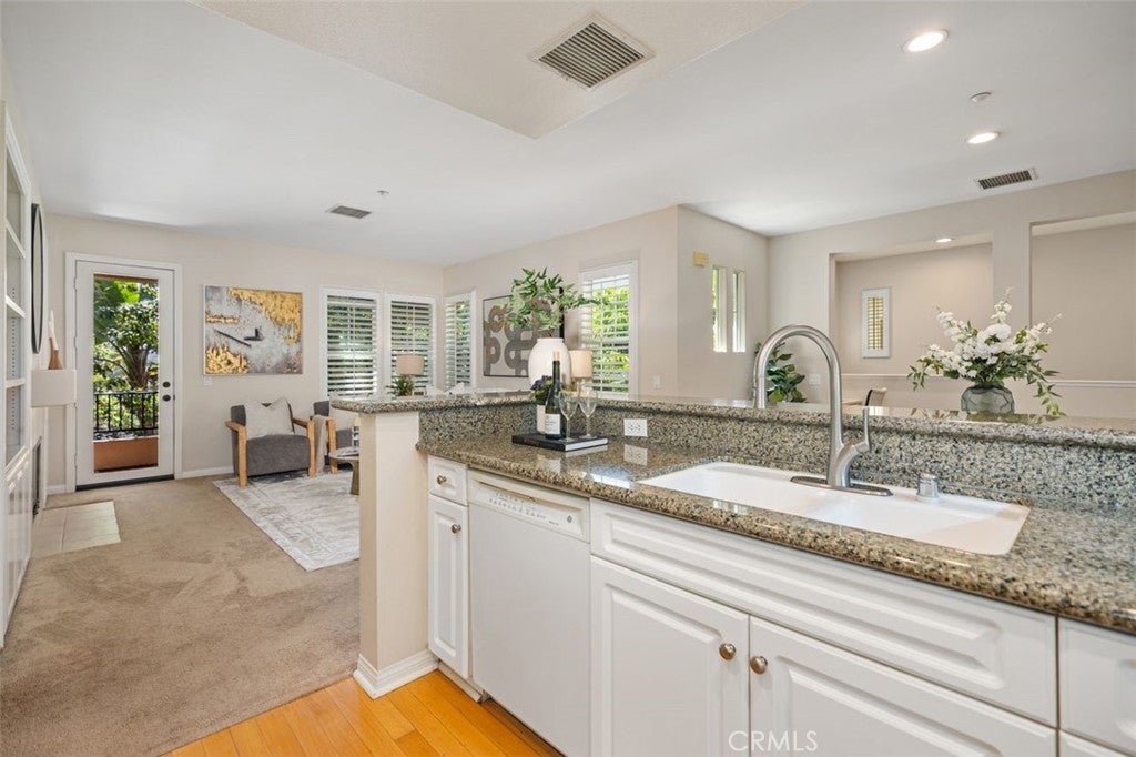 33 Flowerbud, Irvine CA 92603 - Photo 13