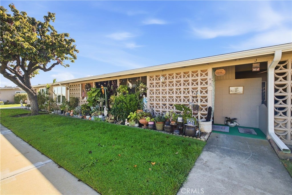 1300 Mayfield Road 61K