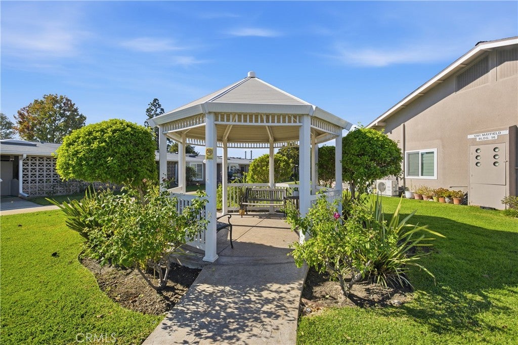 1300 Mayfield Road 61K