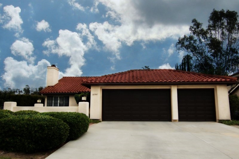 THIS HOME IS TRULY A RARE FIND. HIGH END UPGRADED REMODLED WITH A 3 CAR GARAGE. CORNER LOT CUL-DE-SAC IN A WONDERFUL NEIGHBORHOOD. CUSTOM GOURMET KITCHEN COMPLETE WITH TOP OF THE LINE APPLIANCES. RECESSED LIGHTING AND SKYLIGHTS THROUGH OUT. MASTER BEDROOM HAS FRENCH DOORS, WALK-IN CLOSET & LARGE, UPGRADED BATHROOM. PERGOLA COVERED PATIO AREA. WITH ALL OF THE UPGRADES AND THE EASE OF CARE LANDSCAPING, THIS HOME IS MOVE IN READY. Neighborhoods: mc millan scripps Equipment: Garage Door Opener, Range/Oven Other Fees: 0 Sewer: Sewer Connected Topography: LL Bed 2 Dimension: 11x10 Bed 3 Dimension: 10x10 Dining Room Dimen: 10x10 Family Room Dim: 10x10 Kitchen Dim: 18x10 Living Room Dim: 17x16 Master Bedroom Dim: 13x12