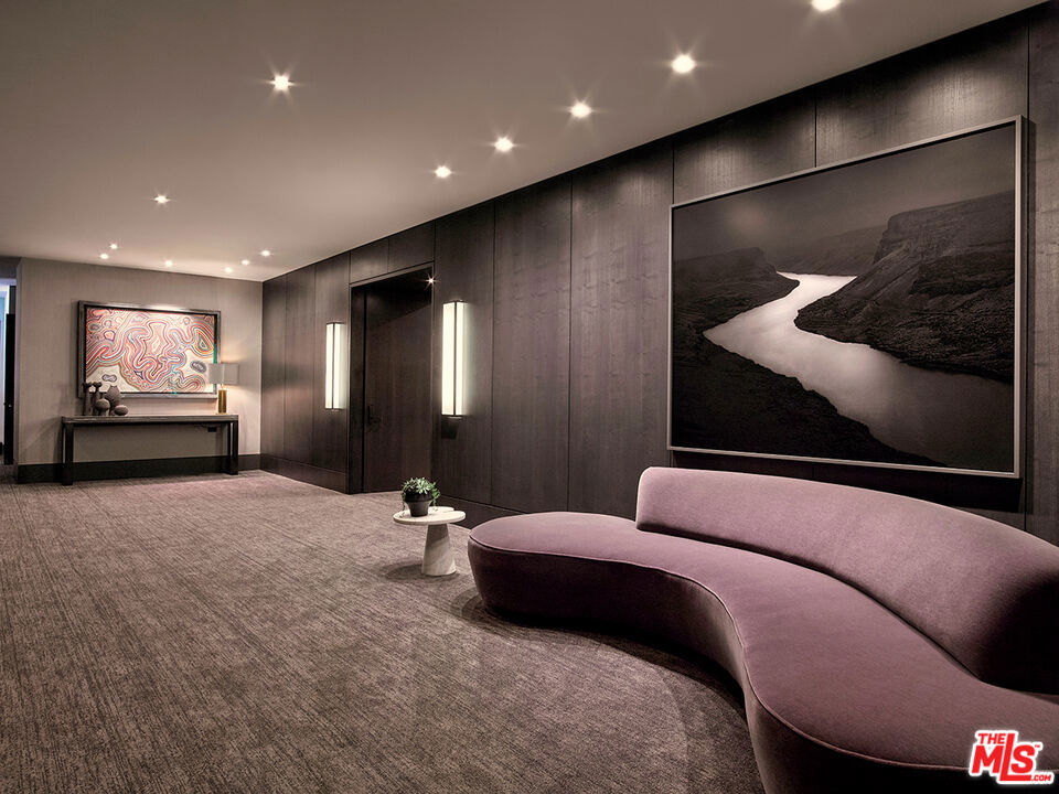 10000 Santa Monica Boulevard 2505