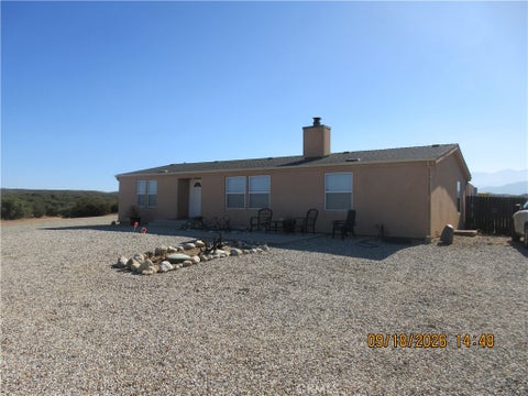 Photo of 7700 Ranchero RD, Phelan, CA 92371 (MLS # IV26182408)