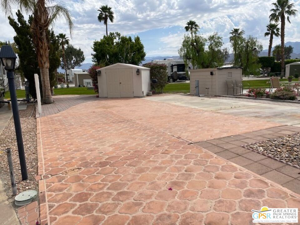 Desert Shadows Rv Re - Residential Lease