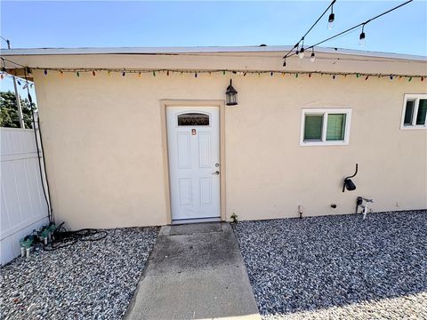 Photo of 1641 Towne Avenue N #B, Claremont, CA 91711 (MLS # CV26075519)