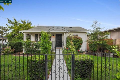 Photo of 1153 Columbia St St, Pittsburg, CA 94565 (MLS # 41132136)